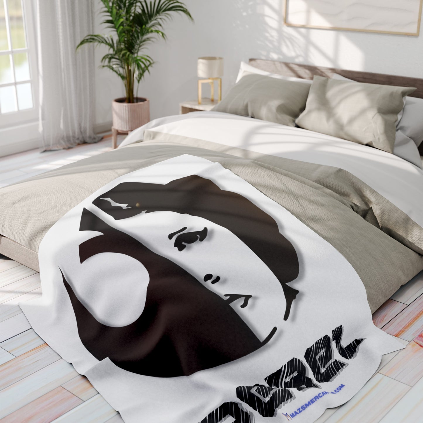 Rebel Leia Arctic Fleece Blanket - White