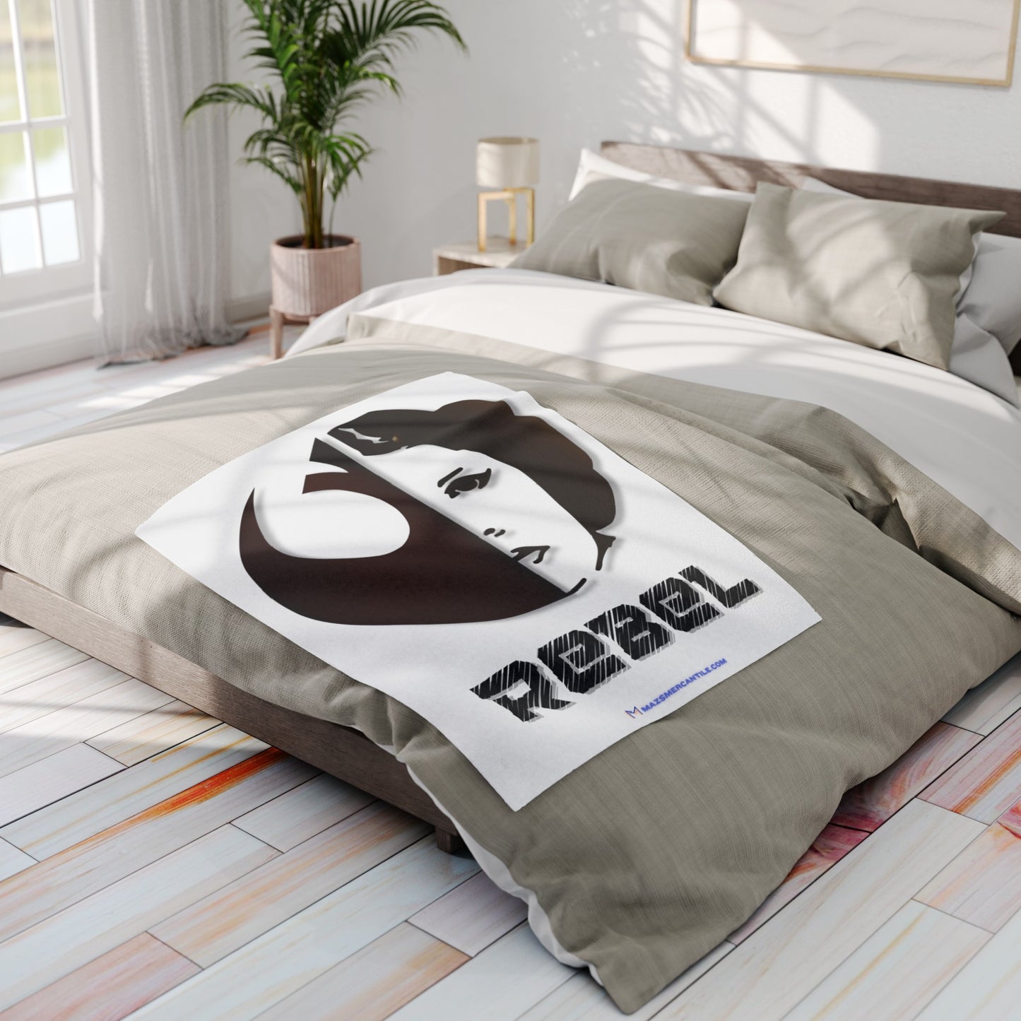 Rebel Leia Arctic Fleece Blanket - White